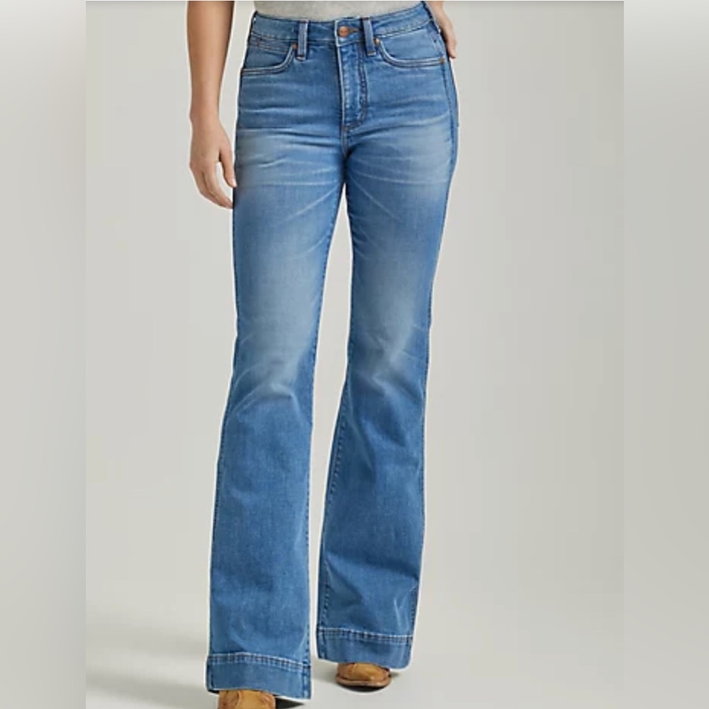 WOMEN'S WRANGLER RETRO PREMIUM HIGH RISE TROUSER JEAN IN ELIZA